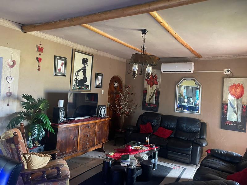 3 Bedroom Property for Sale in Mafikeng North West
